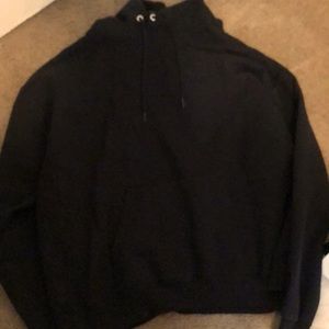 Large black hanes sweater
